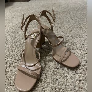 Size 8.5 Mix No. 6 heels!